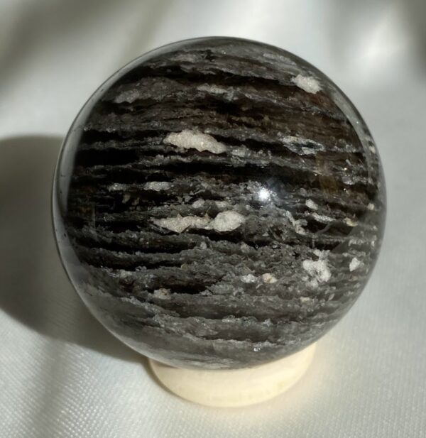 Garden Stone Quartz - 1000 Layer Sphere - Image 2