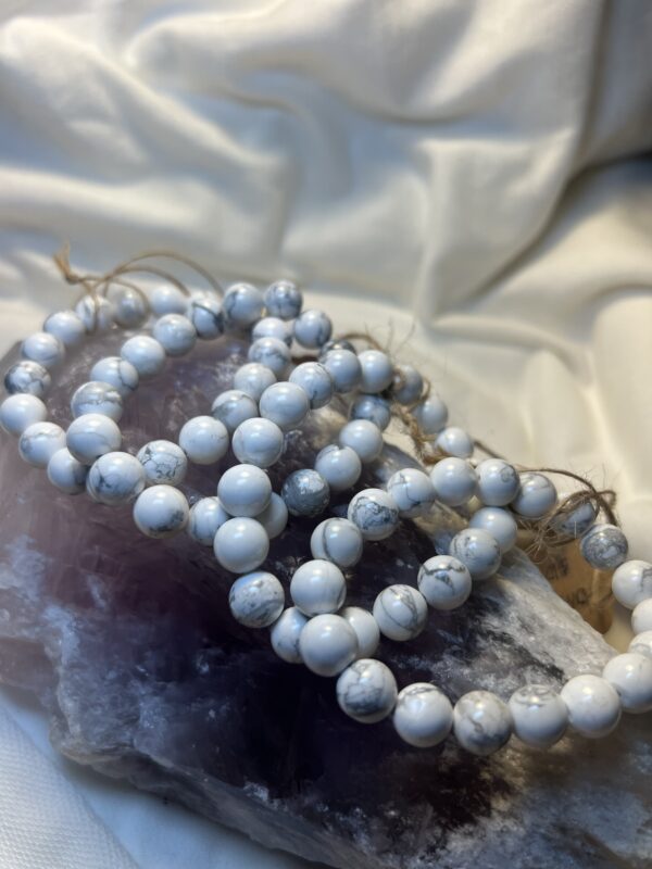 Howlite Bracelets 10mm - Image 2