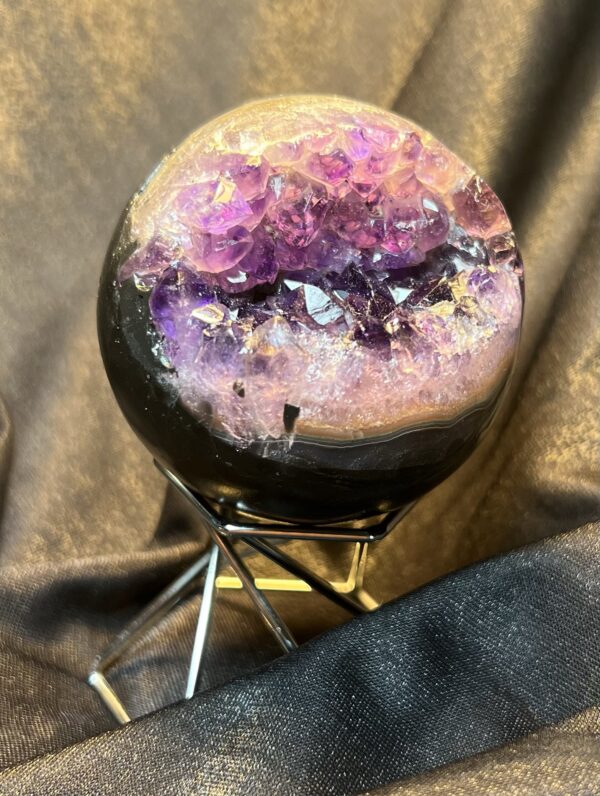 Amethyst Treasure Basin Geode - Image 2